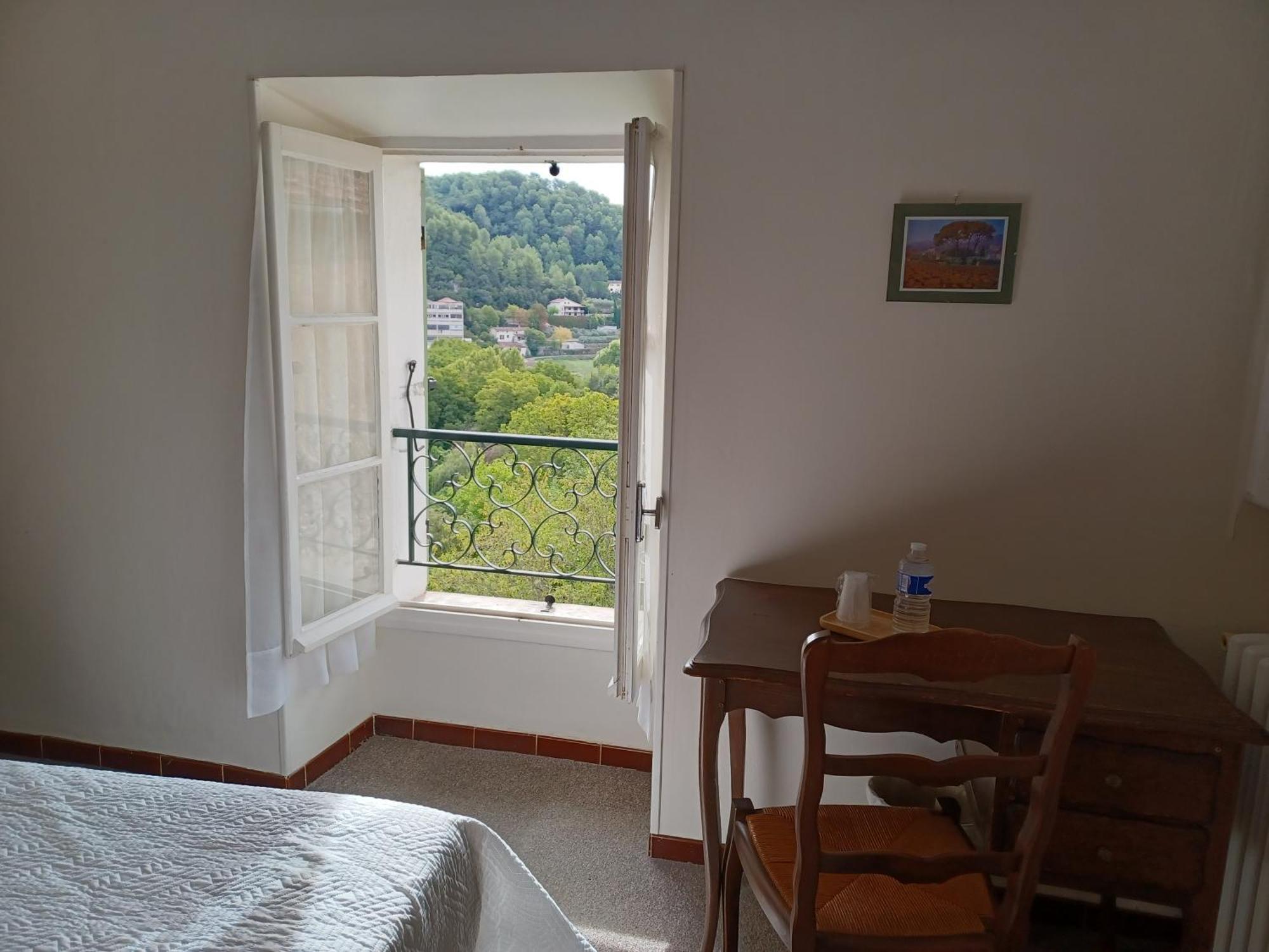 Logis Hotel Du Pont D'Or Barjols Exteriér fotografie